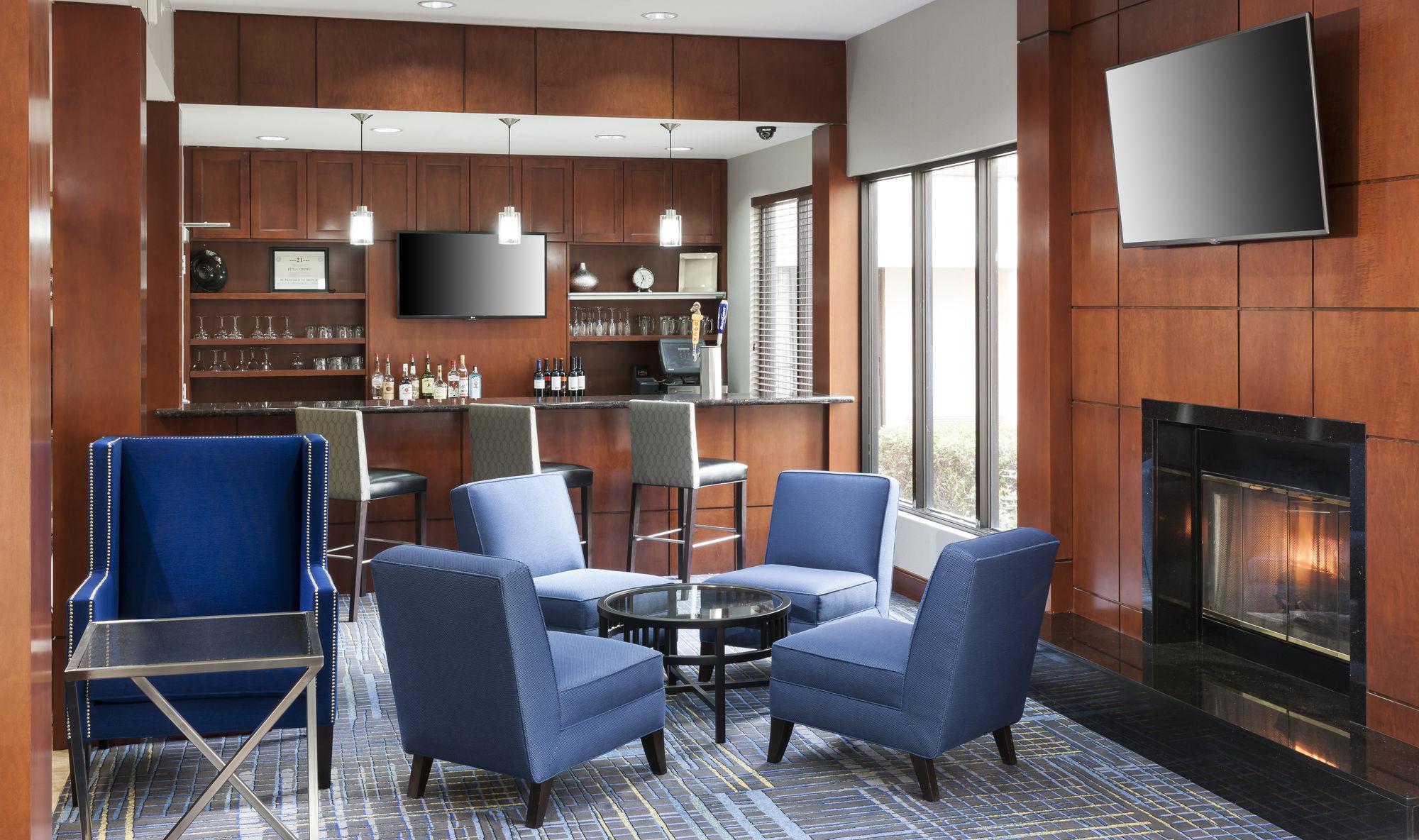 Courtyard By Marriott Waco Hotel Exterior photo